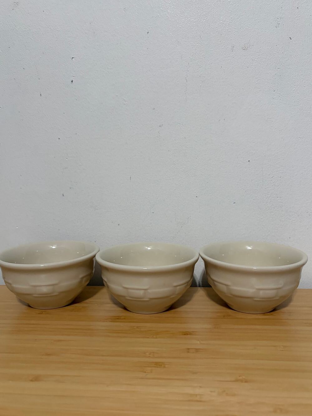 Longaberger Pottery Basketweave Cereal Soup Bowls Ivory Cream Set of 3 USA